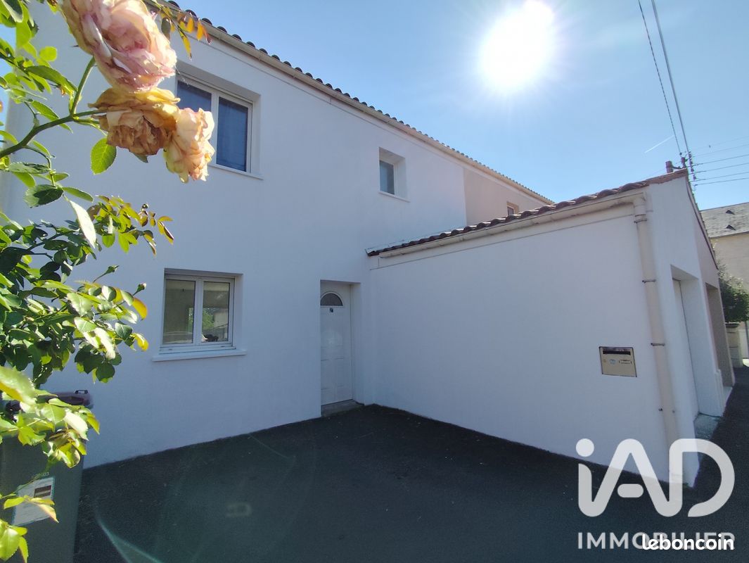 Maison 4 pièces 85 m² · à Pierrefeu-du-Var · 85 m² · 900 €/mois