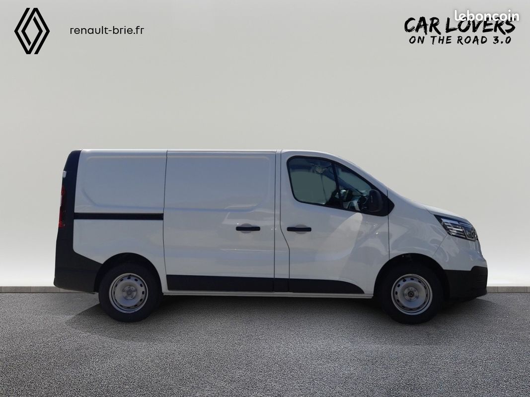 Renault trafic fg blue dci 130 l1h1 3t gsr2 advance (image 6)