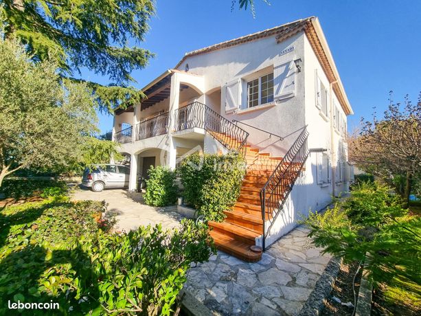 Villa 8 pièces 183 m²