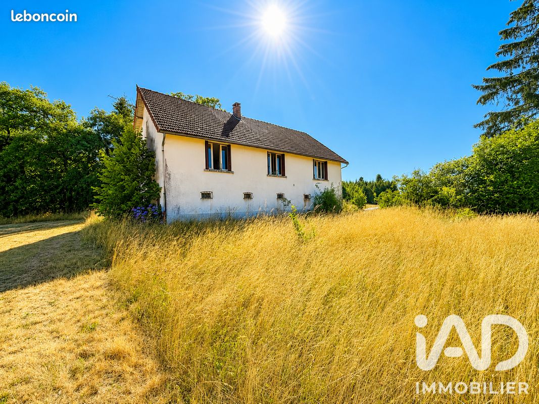 Maison 4 pièces 95 m² · à Margerides · 95 m² · 100 000 €