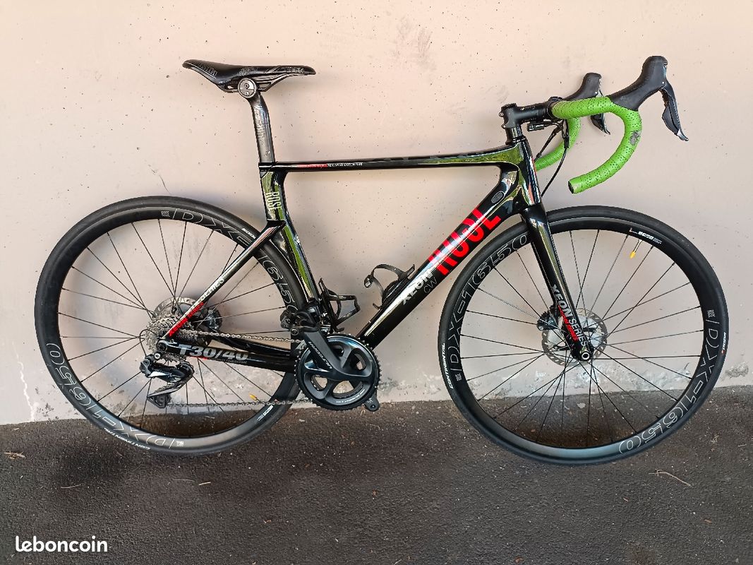 Cycling VÃ©lo Bianchi Ã©quipe Pro Bicycle Rose Velo Route Vélo