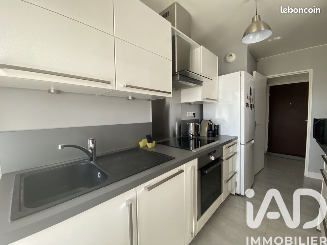 Appartement 4 pièces 80 m² · à Avon · 80 m² · 295 000 €