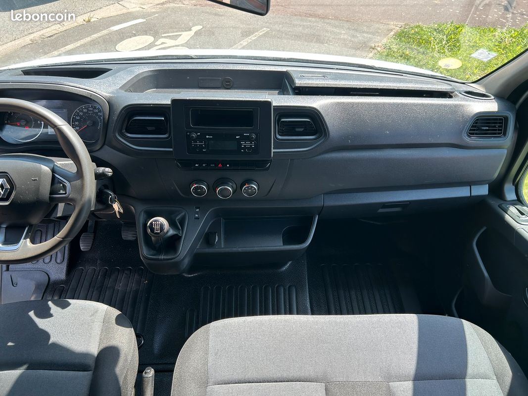 25 900 e ht - renault master benne coffre 145 cv grand coffre / attelage mixte / roues jumelées / 3 places (image 4)