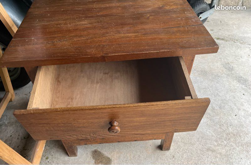 Table console (image 2)