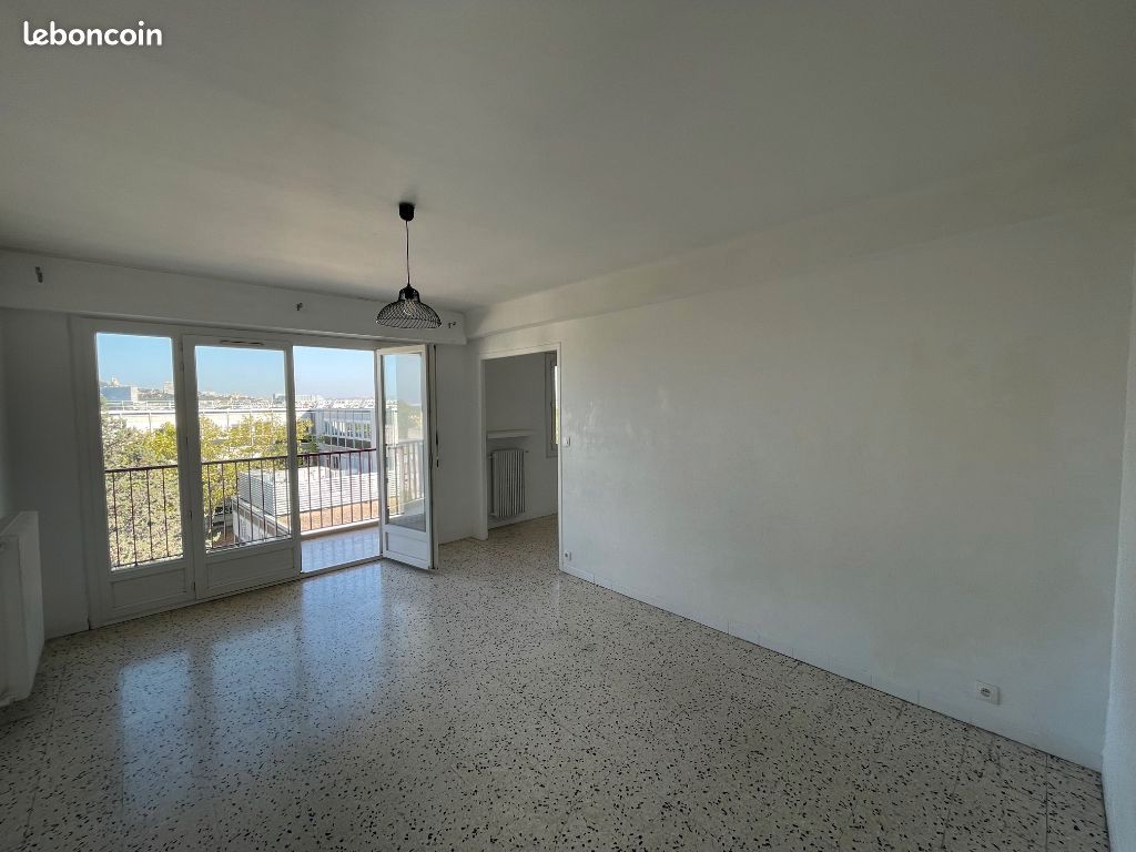 Appartement 4 pièces 71 m² · à Marseille · 71 m² · 1 000 €