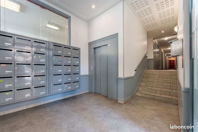 Studio 1 pièce 19 m² — 8