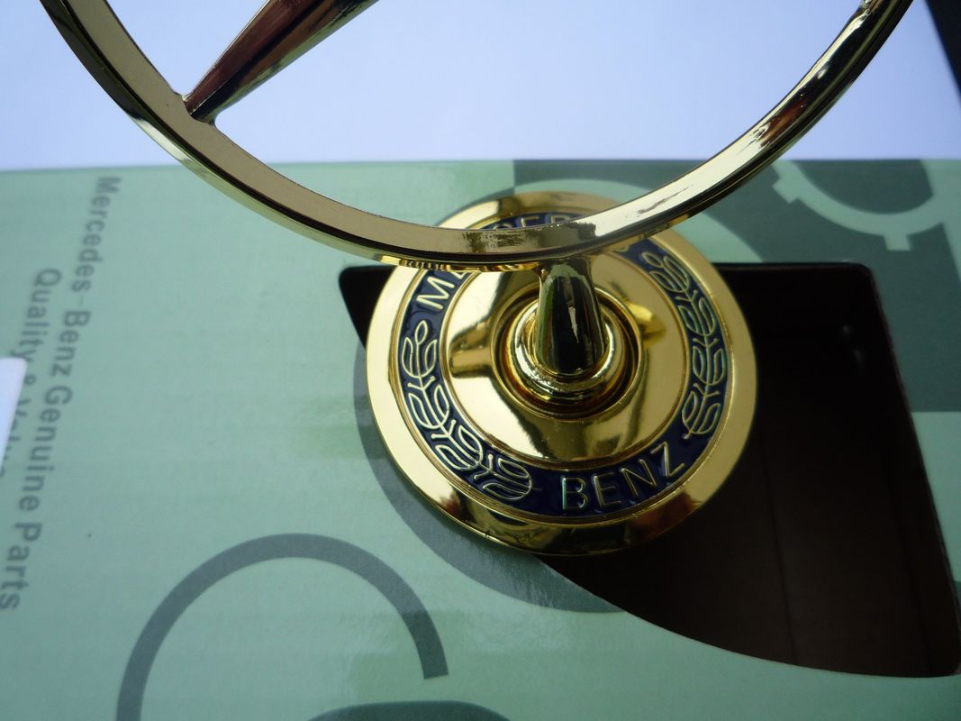 Emblème/badge - Mercedes Hood Star Gold Edition - Équipement auto