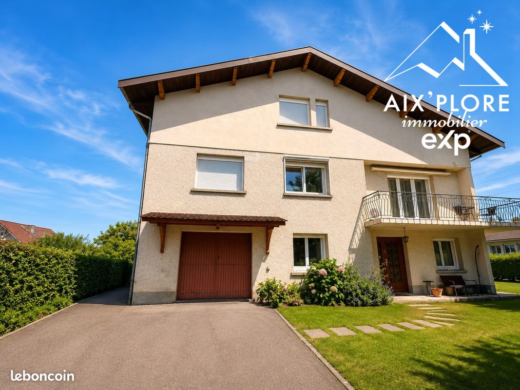 Maison 8 pièces 211 m² · à Péronnas · 211 m² · 390 000 €