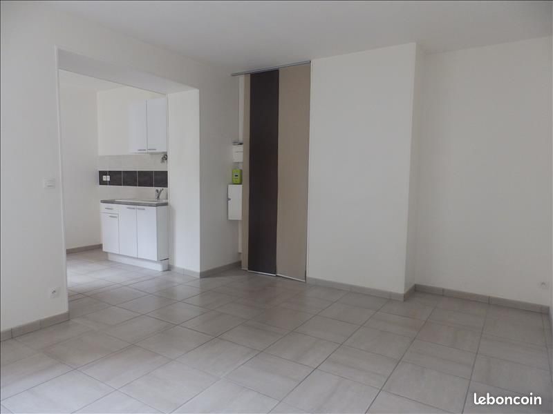 Appartement 2 pièces 44 m² · à Moulins · 44 m² · 445 €