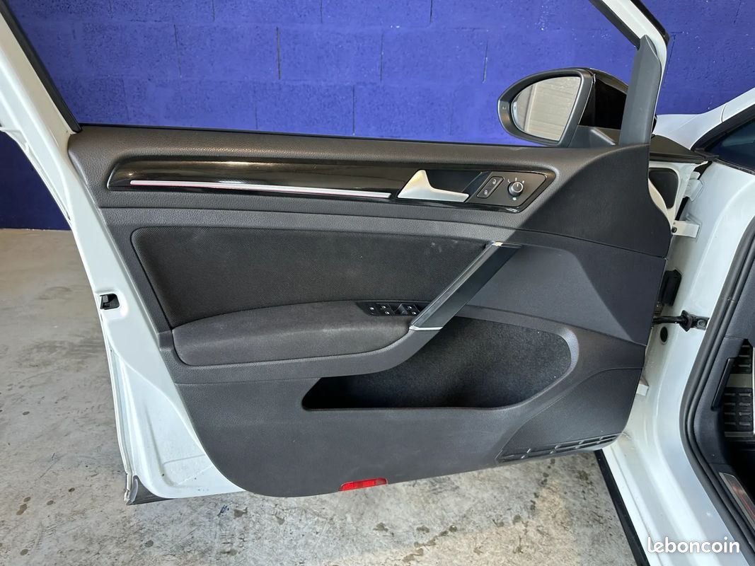 VOLKSWAGEN Golf VI 7 2.0 230ch GTI Performance DSG 7 - 2014 - Suivi complet - Boîte auto - LED (image 26)