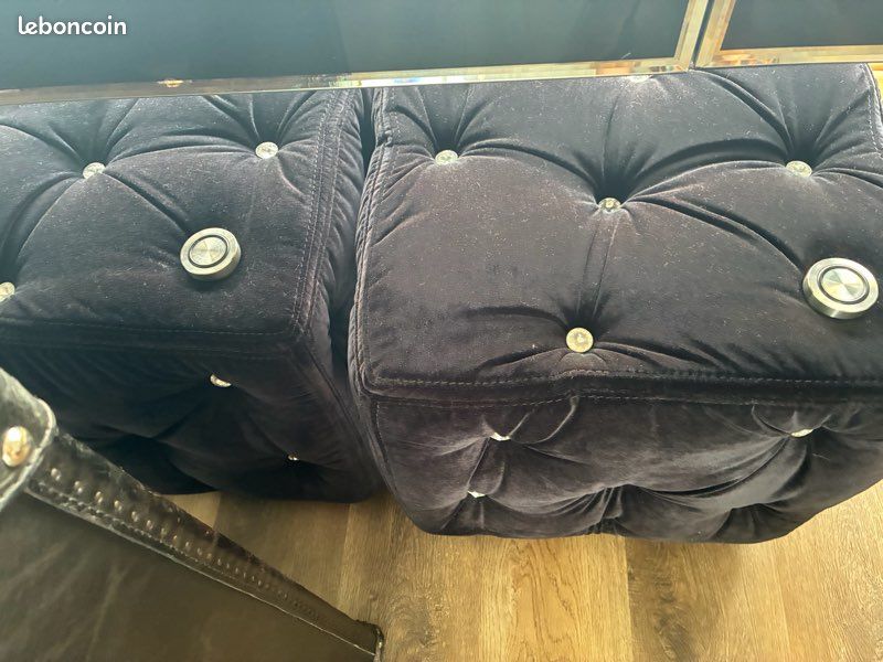 Pouf Bretz avec verrins pour supporter un plateau en verre (image 2)