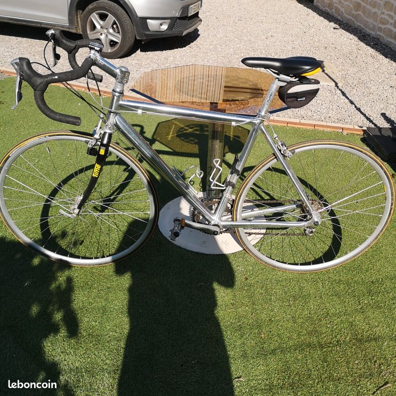 Vélo course et accessoires cyclisme Vélos