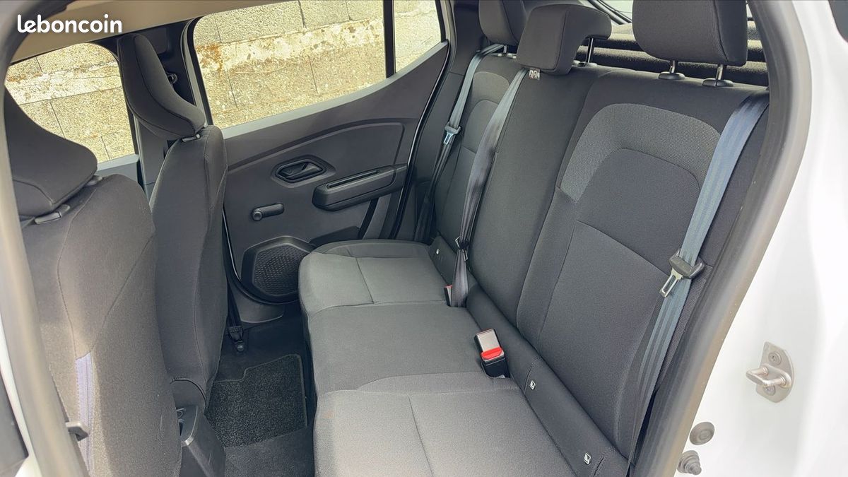 Dacia Sandero 1.0 SCe 65 Essentiel (image 9)