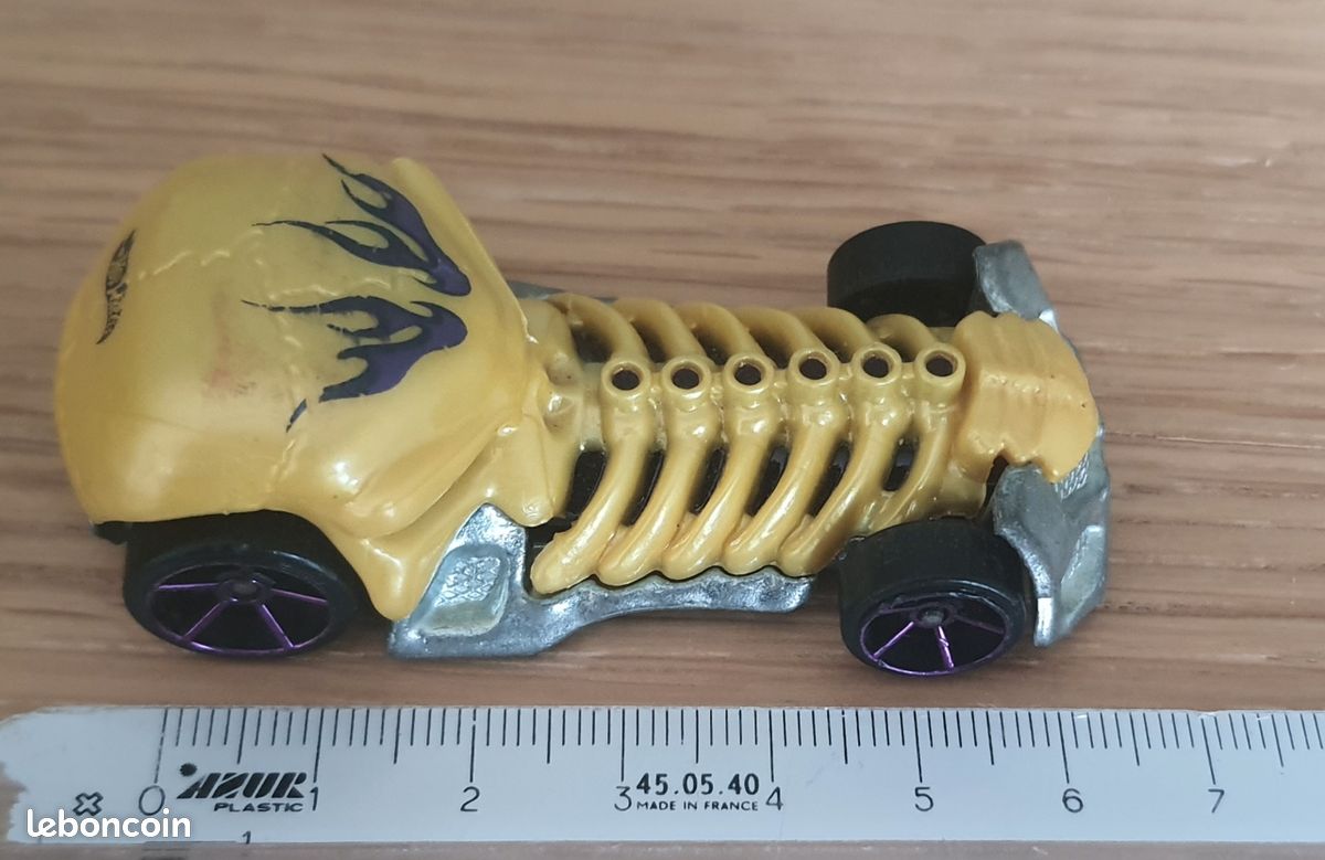Hot Wheels voiture jaune Crâne Broyeur – 70mm – 2010 (image 6)