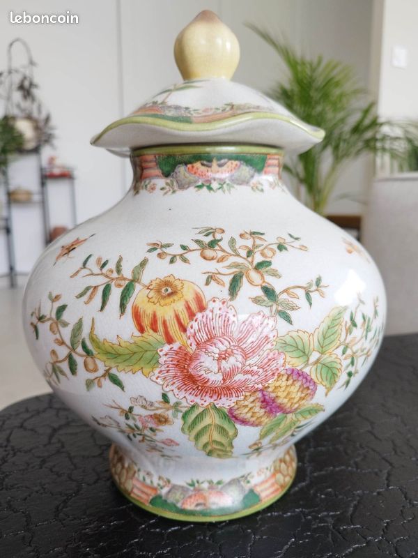 Potiche chinoise Wong Lee (image 1)