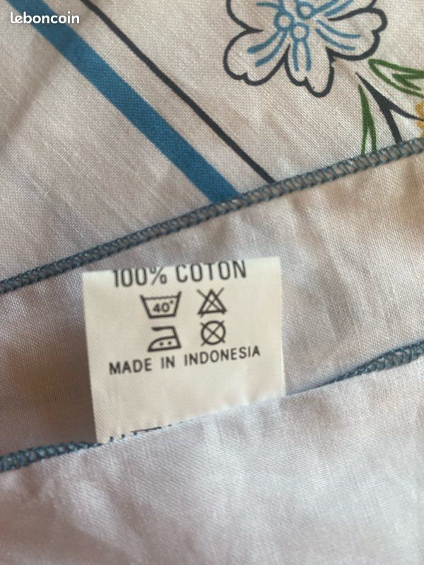 Nappe vintage avec broderie 100% coton blanche et bleue (image 11)