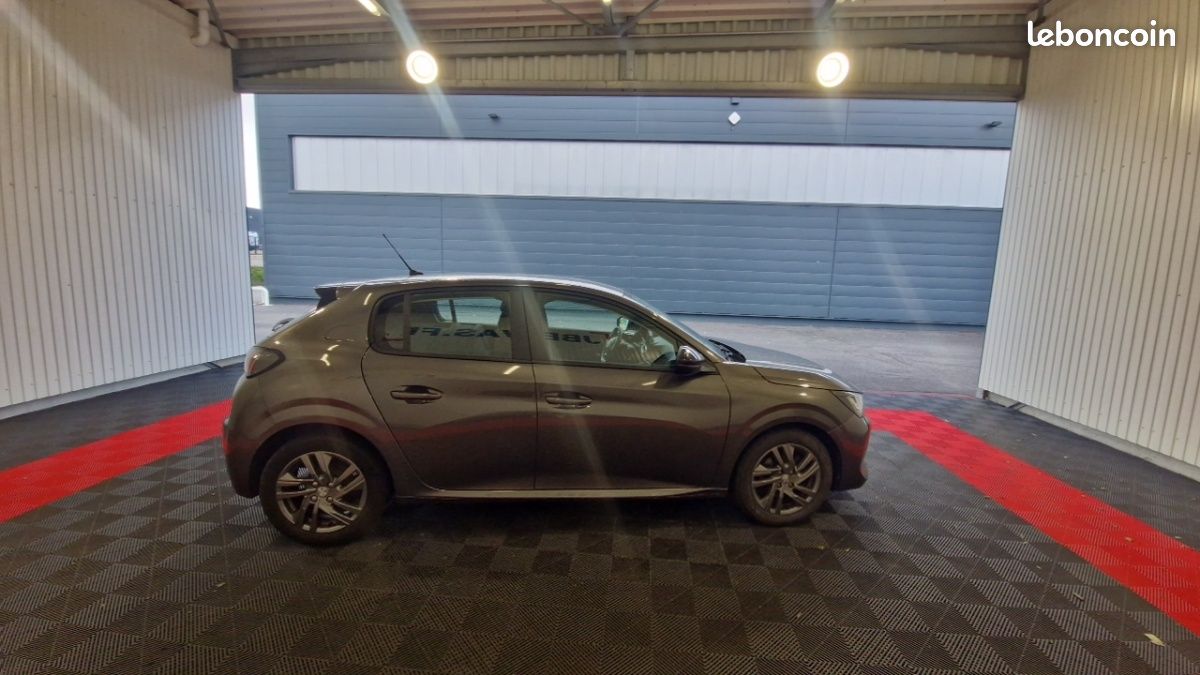 Peugeot 208 PURETECH 100 SS Active Business (image 4)