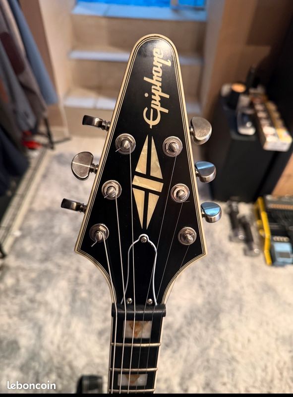 Epiphone Flying V Prophecy Yellow Tiger Aged Gloss (image 4)