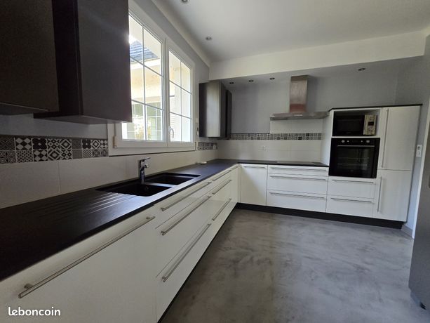 Propriété 10 pièces 370 m²