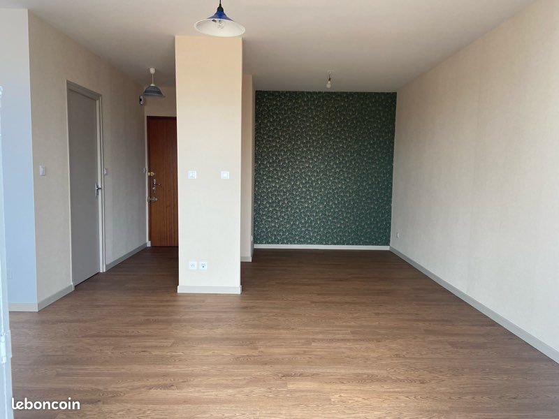 Appartement 1 pièce 40 m² · à Brives-Charensac · 40 m² · 490 €/mois