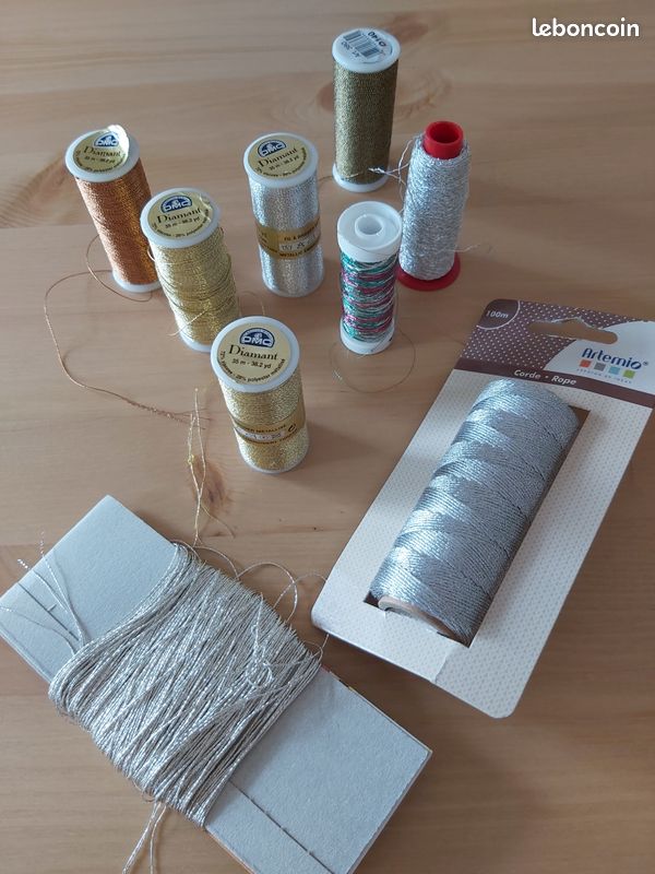 Lot de fils métallisés à broder (image 2)