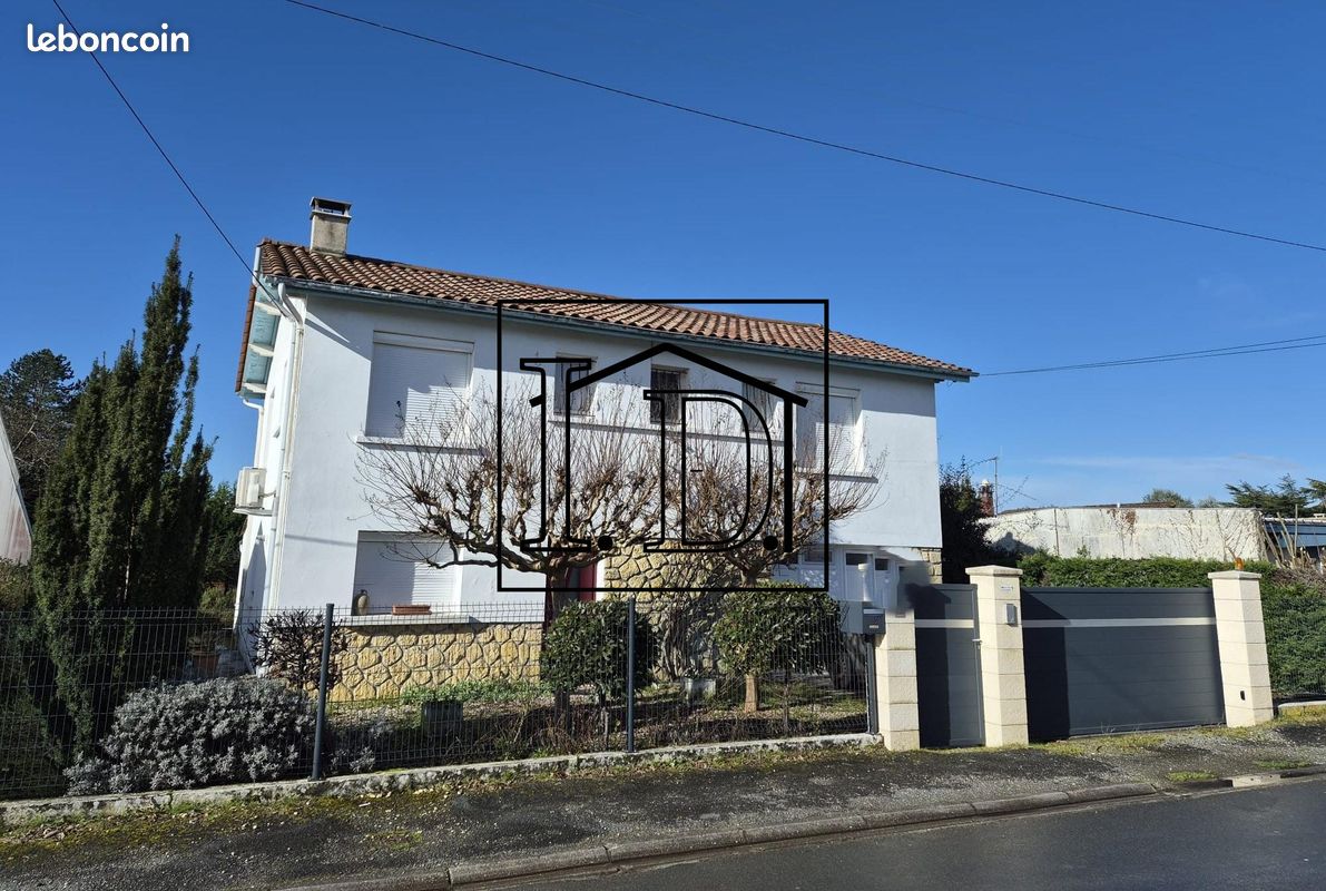 Maison 8 pièces 170 m² · à Bergerac · 170 m² · 200 000 €
