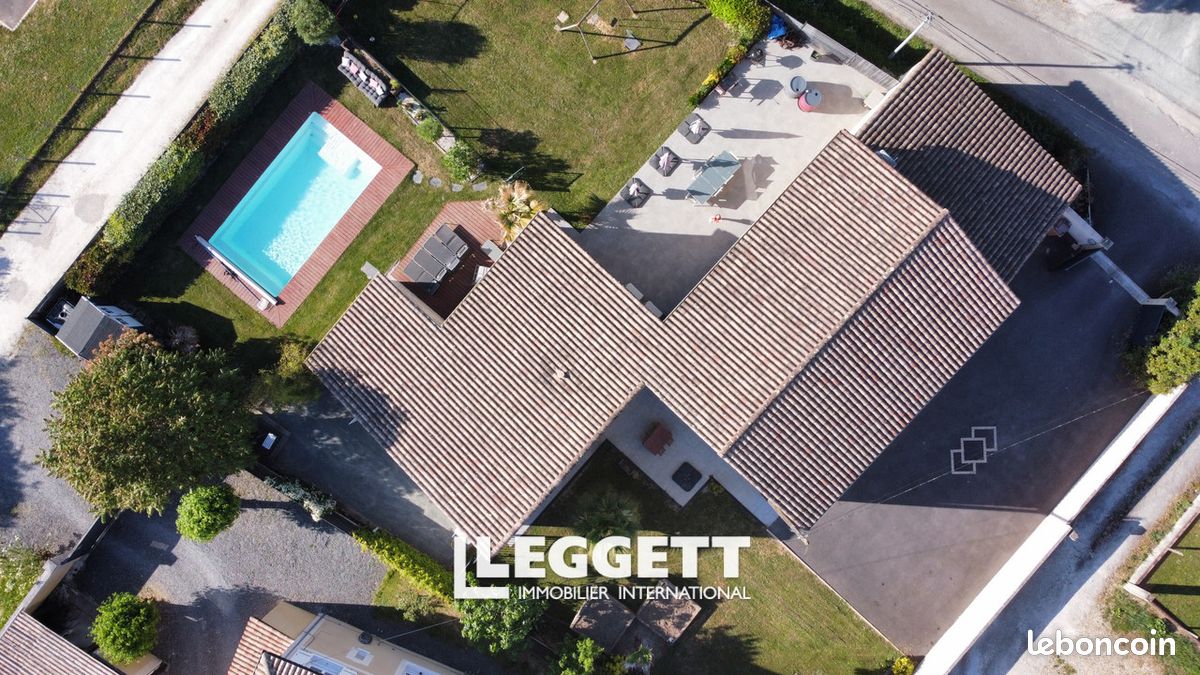 Maison 6 pièces 210 m² · à La Lande-de-Fronsac · 210 m² · 520 000 €