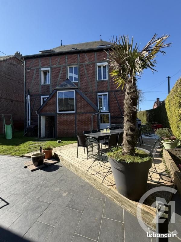 Maison 13 pièces 227 m² · à Gournay-en-Bray · 227 m² · 373 000 €