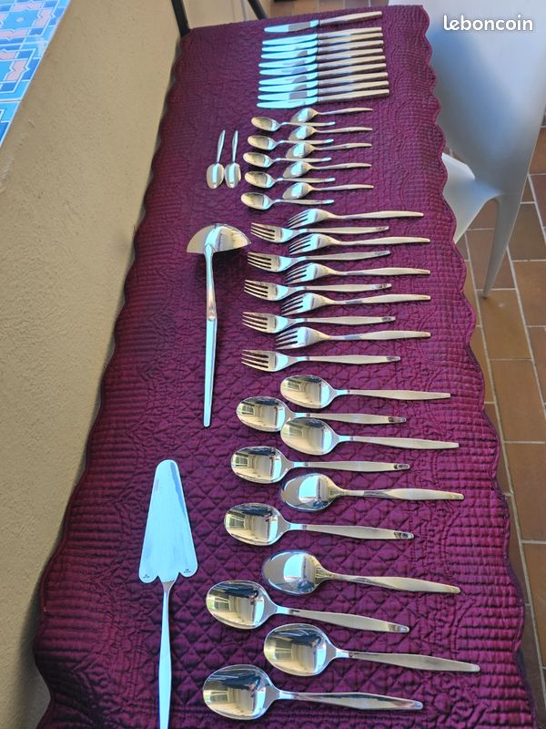 Ménagère 10 couverts 42 pièces Christofle Orly par Sabatini état proche du neuf (image 1)