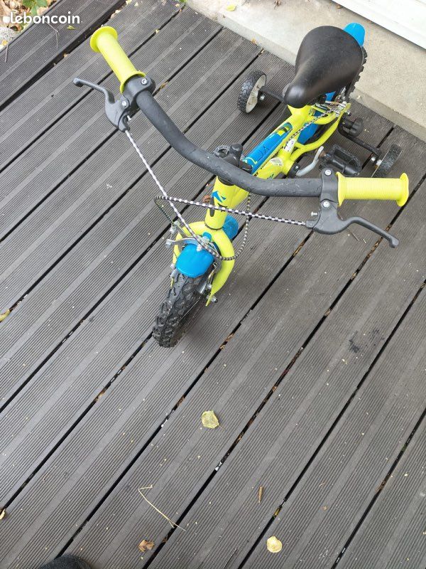 Vélo enfant Scrapper 20X avec roulettes (image 1)