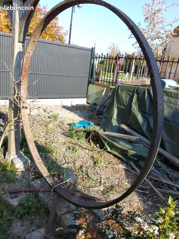 Cerclage roue de charette à rénover (image 1)