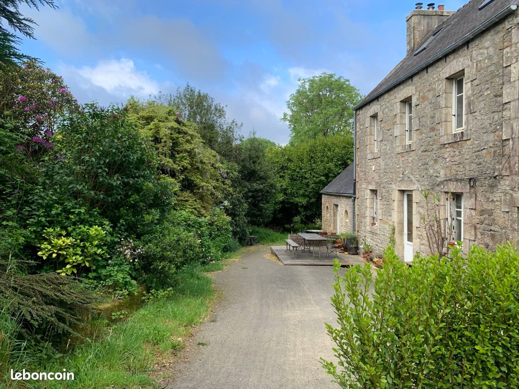 Maison 5 pièces 107 m² · à Guerlesquin · 107 m² · 156 000 €