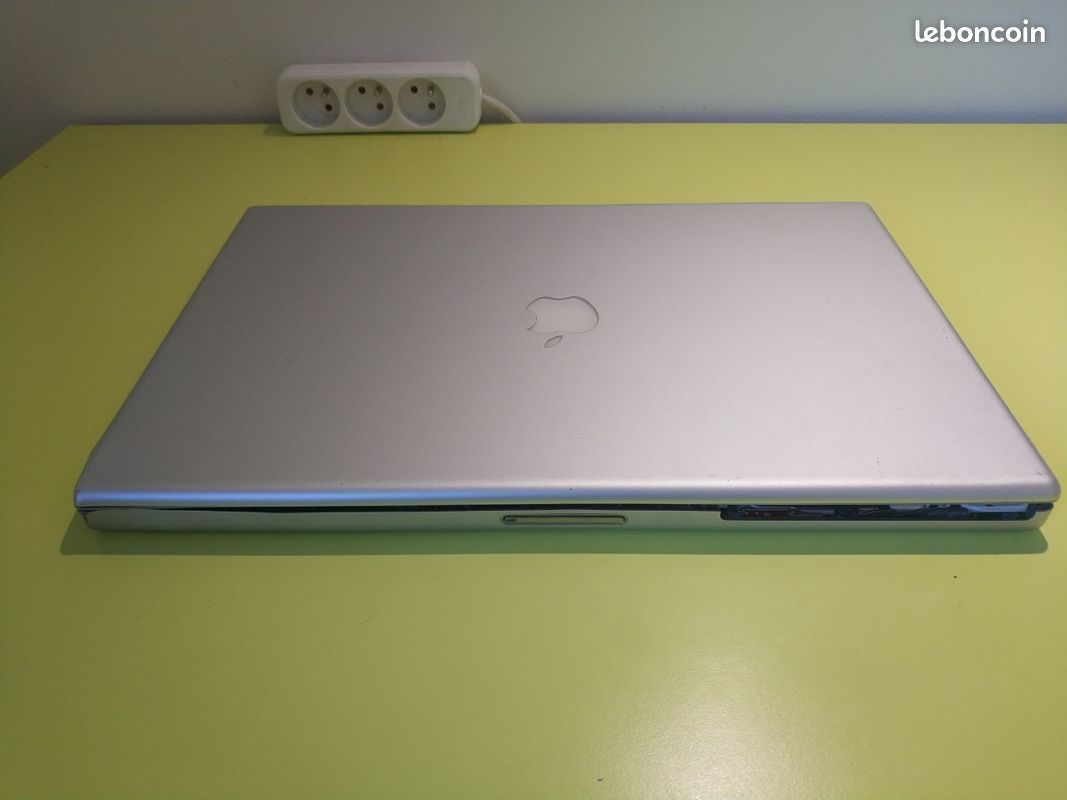 Un prototype de PowerBook dual G4 - Le journal du lapin