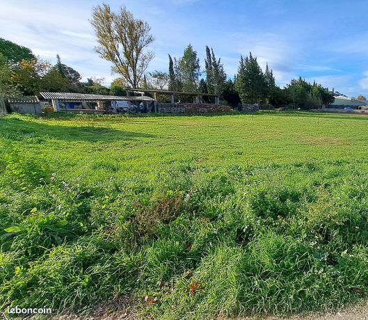 Terrain 750 m² Châteaurenard