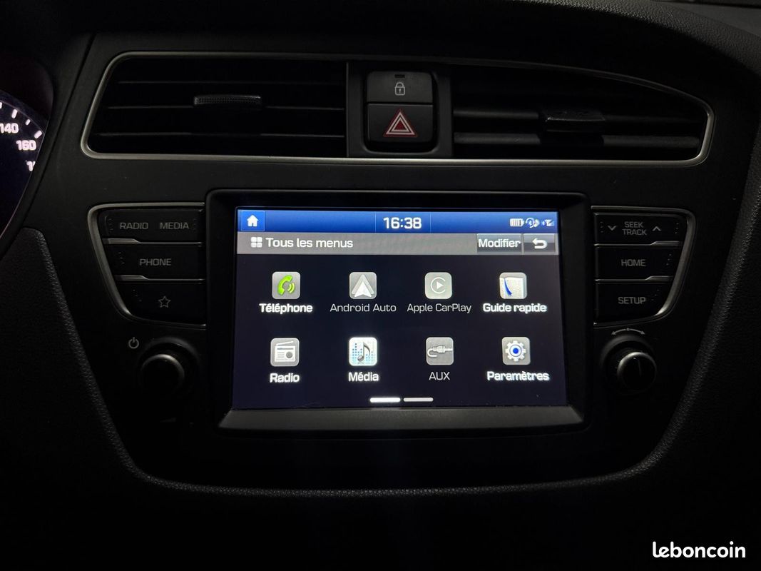 HYUNDAI i20 1.2 84 Intuitive (image 28)