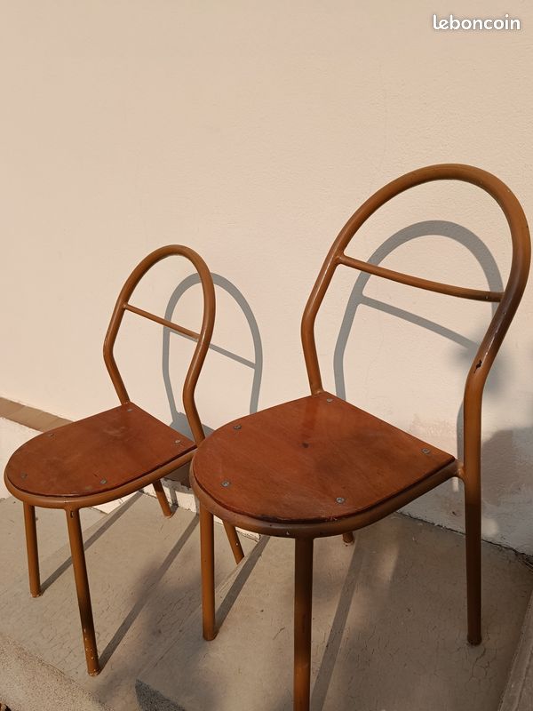 Chaises collégien années 70 (image 1)