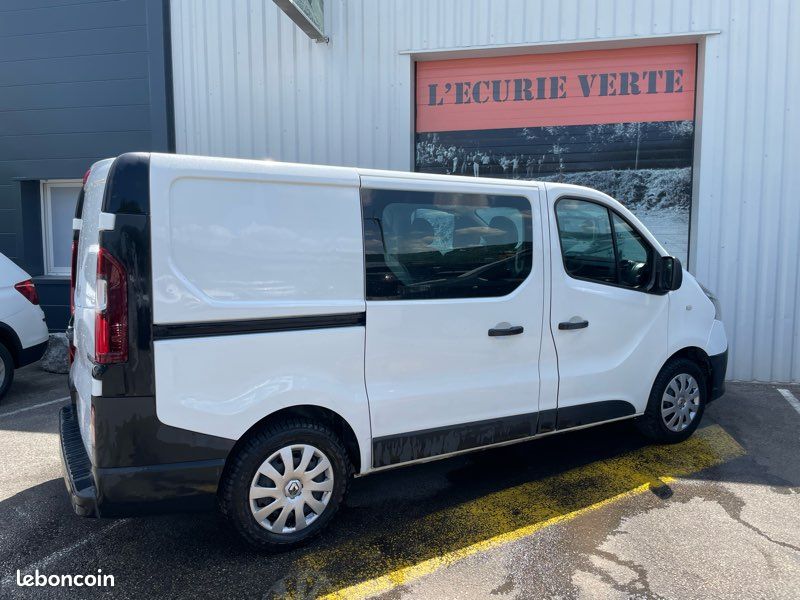Renault trafic (3) l1h1 dci 120ch bm6 6 places tva récupérable (image 2)