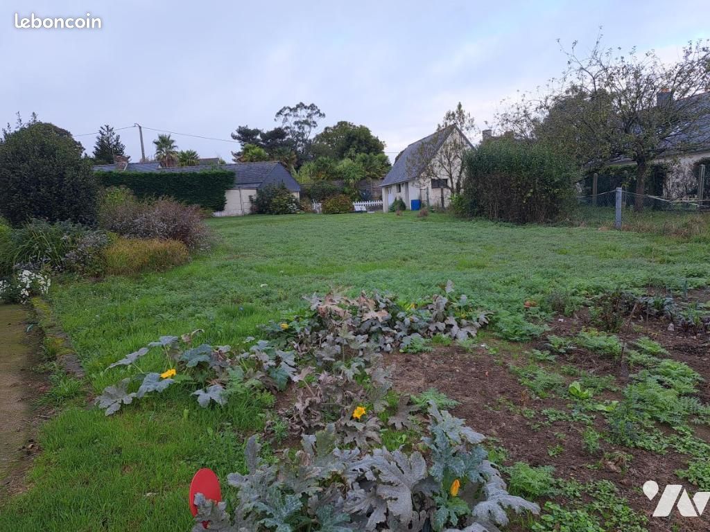 Terrain 1207 m² · à Pluzunet · 1 207 m² · 47 970 €