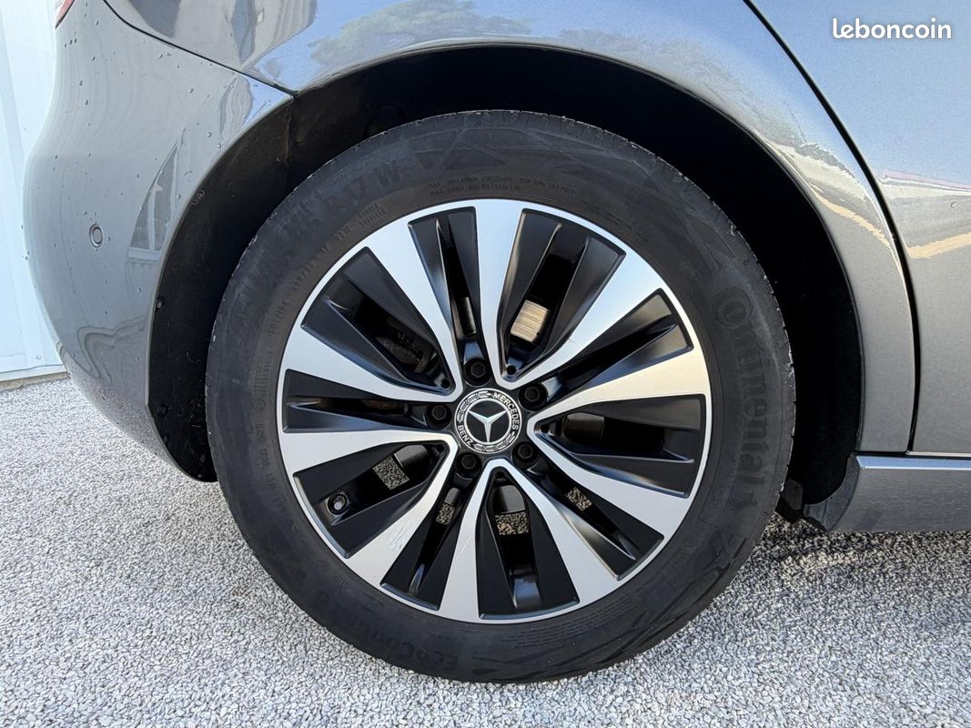 MERCEDES CLASSE A A180 - 136CH BV 7G-DCT Finition Business Line (image 11)