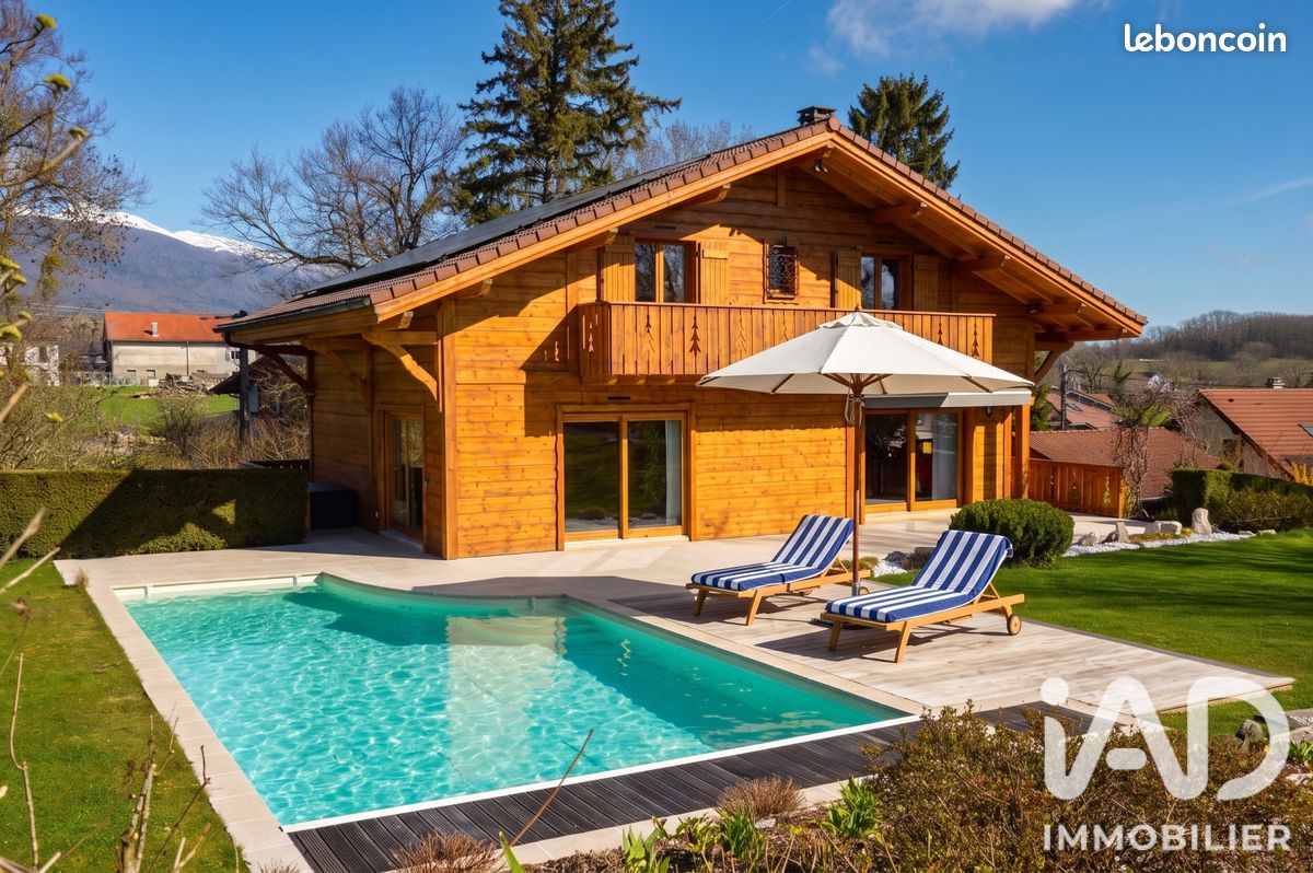 Maison 8 pièces 230 m² · à Farges · 230 m² · 1 490 000 €