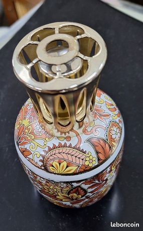 Lampe Berger En Porcelaine Pillivuyt – Modèle Cachemire – Vintage 1970-1980