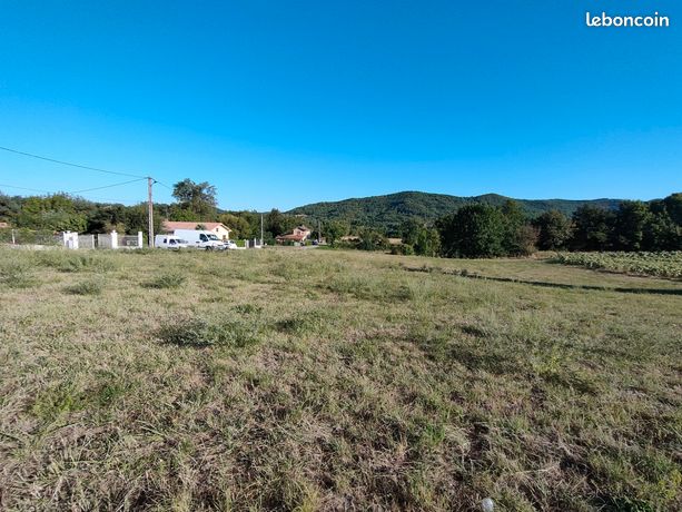 Terrain 487 m2 vue colline