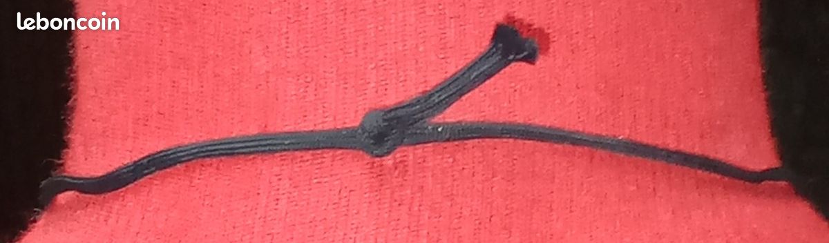 Croix en terre cuite vintage avec son cordon (image 6)