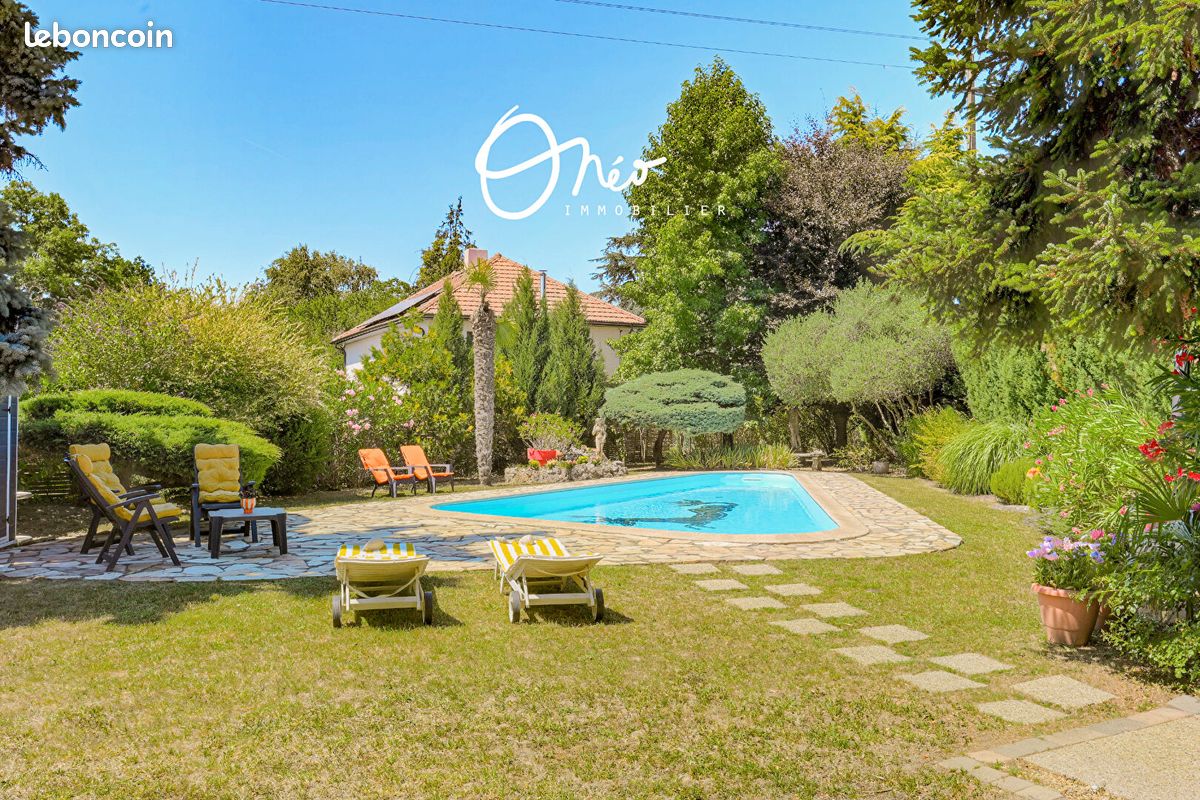 Maison 6 pièces 187 m² · à Communay · 187 m² · 629 000 €