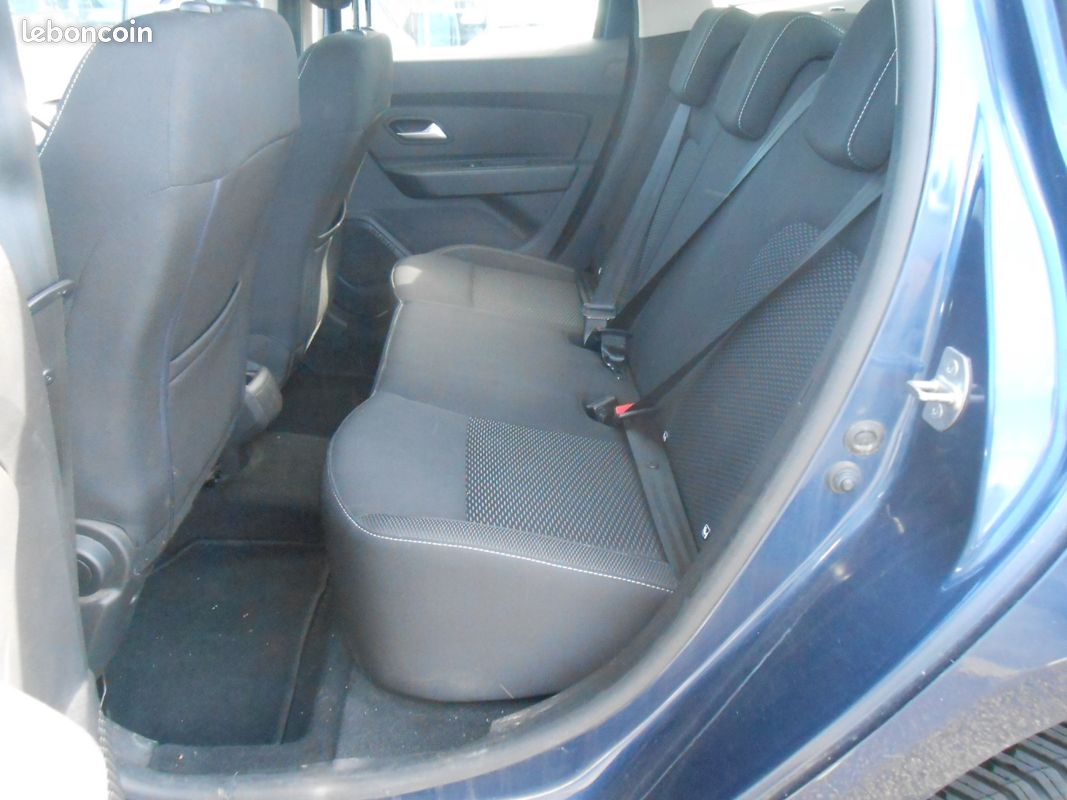 DACIA DUSTER Blue dCi 115 4x2 Confort (image 16)