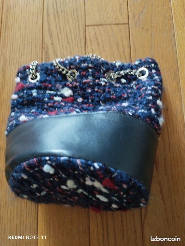Petit sac boule en laine et fond skai, chaîne de grande qualité (image 5)