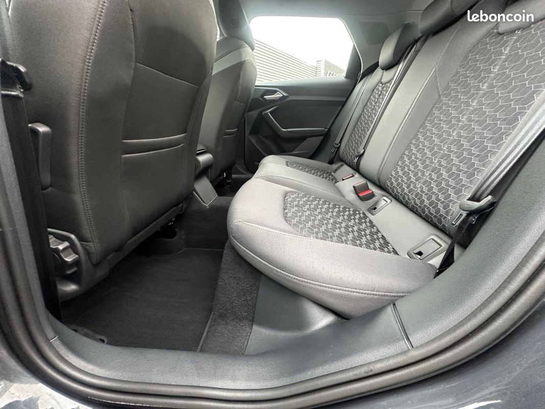 AUDI A1 Sportback 30 TFSI 116 ch S tronic 7 Design (image 19)