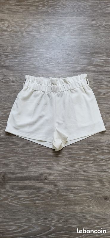 Short blanc taille haute (image 1)
