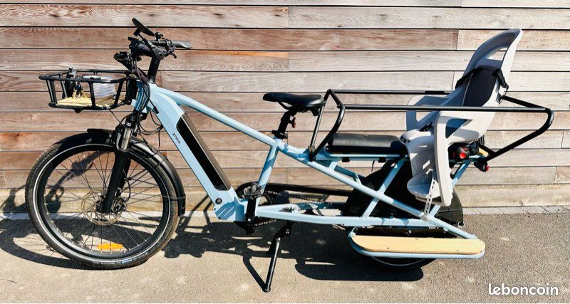 Vélo cargo électrique longtail BTWIN Décathlon chargement arrière R500 (image 1)