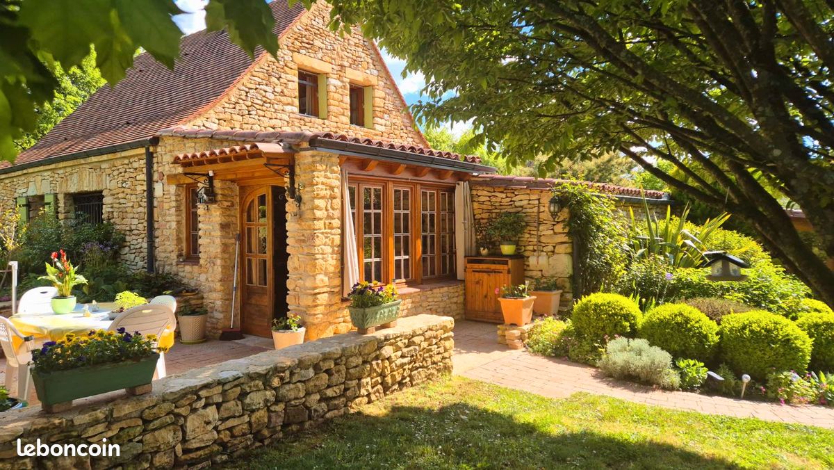 Maison 8 pièces 125 m² · à Marquay · 125 m² · 546 000 €